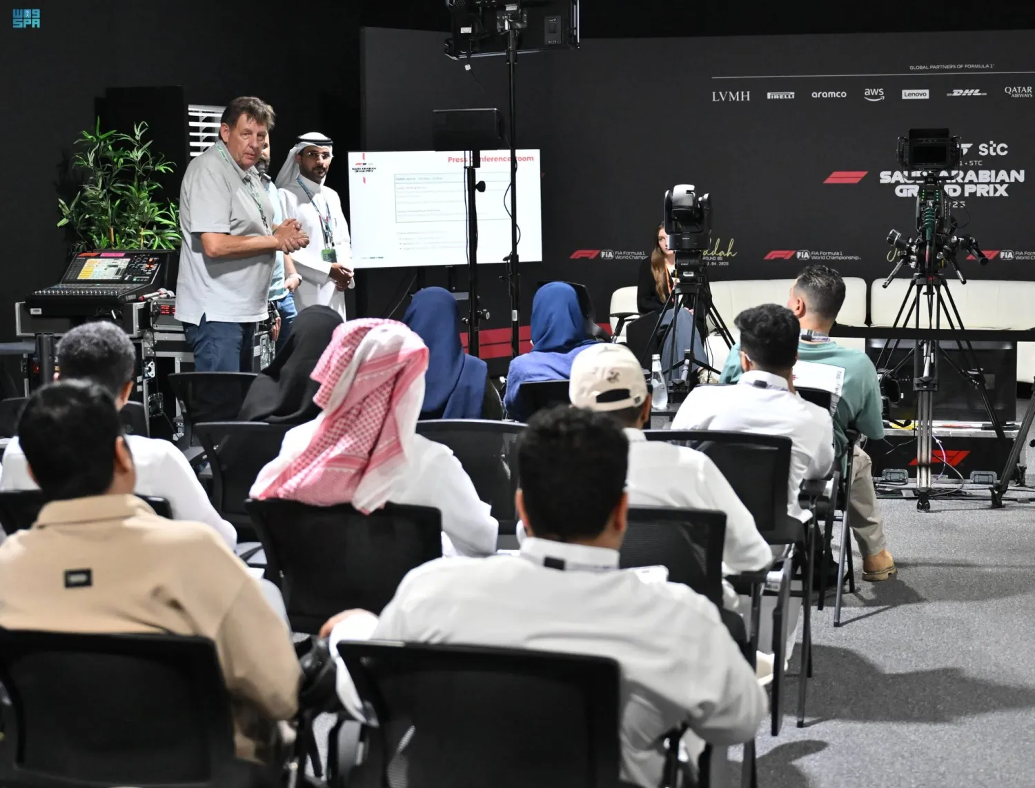 تهدف الورشة لتعزيز تجربة الإعلاميين ومساعدتهم على تقديم تغطية متميزة للحدث (واس)