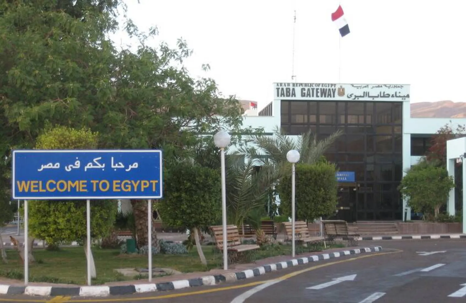 القاهرة تؤكد الفصل بين السياحة والسياسة بشأن استقبال الإسرائيليين (رويترز)