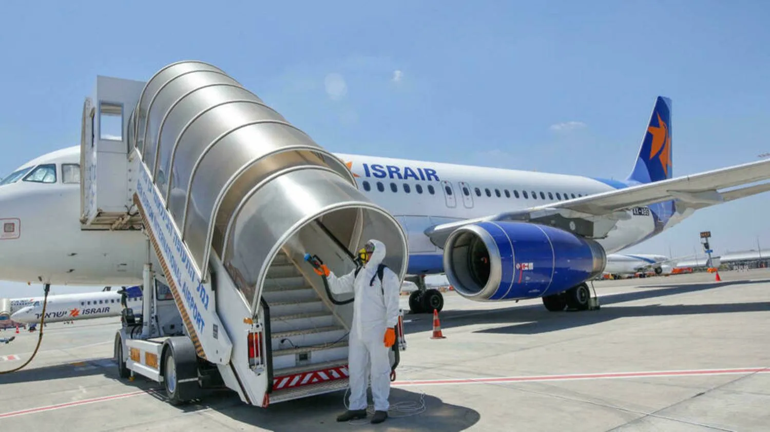 طائرة تابعة لشركة الطيران الإسرائيلية يسرائير (أ.ف.ب) 