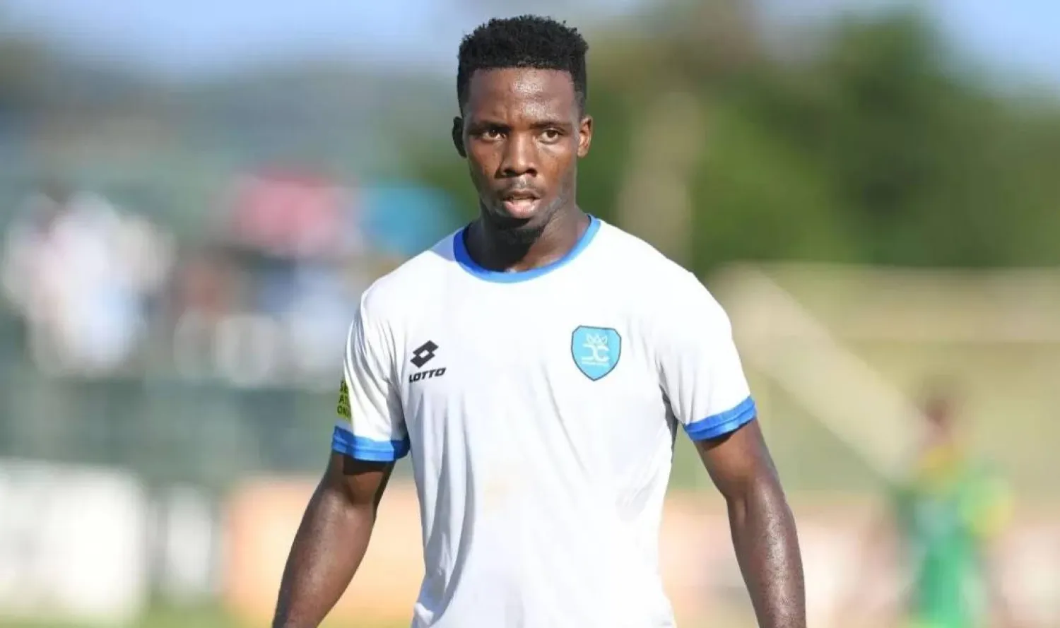 سيناماندلا زوندي (وسائل إعلام جنوب أفريقية)