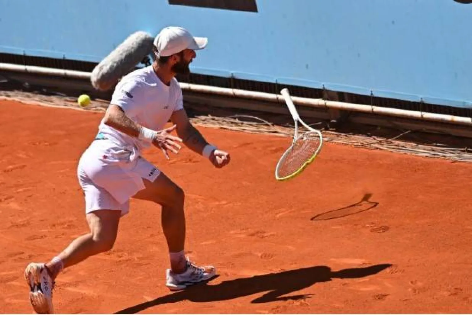 موتيه كان غاضباً في المباراة (وسائل إعلام فرنسية)