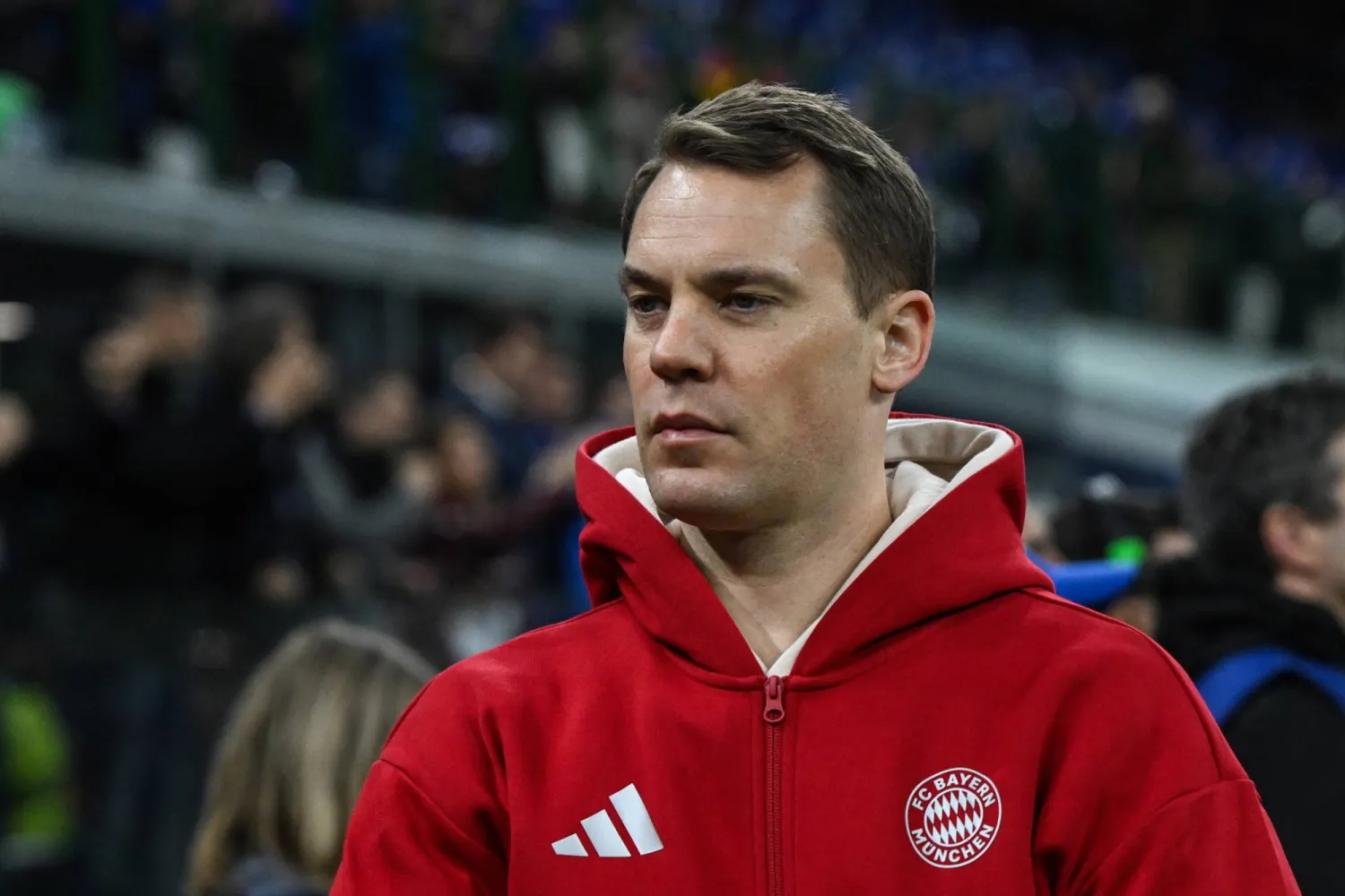 نوير شارك في جزء من تدريبات الجمعة (د.ب.أ)