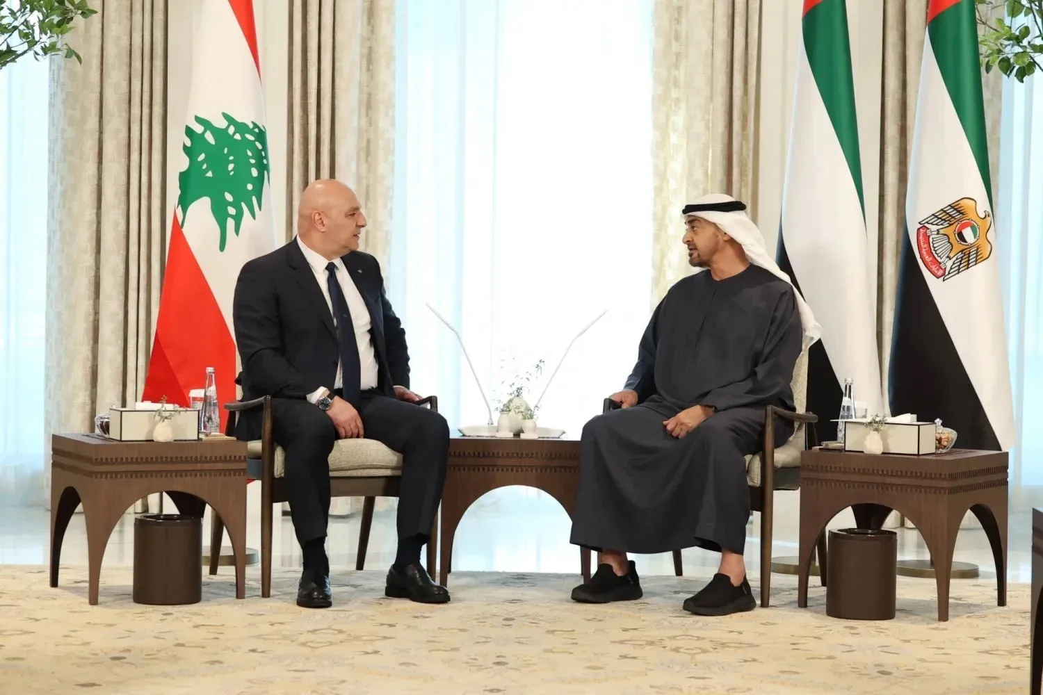 Lebanese President Joseph Aoun and UAE President Sheikh Mohamed bin Zayed Al Nahyan meet at Al Shati Palace in Abu Dhabi (Lebanese Presidency)
