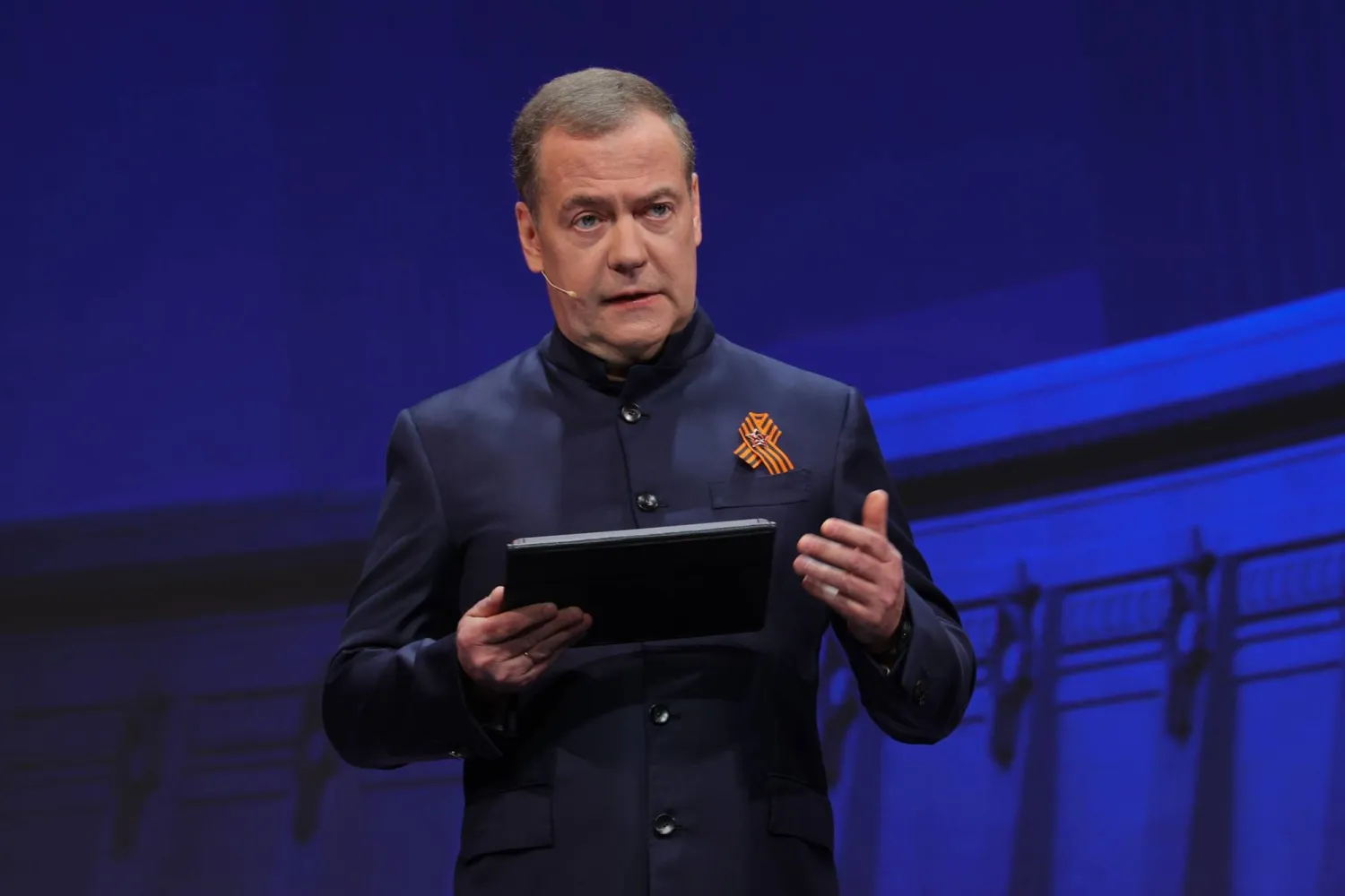 المسؤول الأمني الروسي دميتري ميدفيديف (إ.ب.أ)