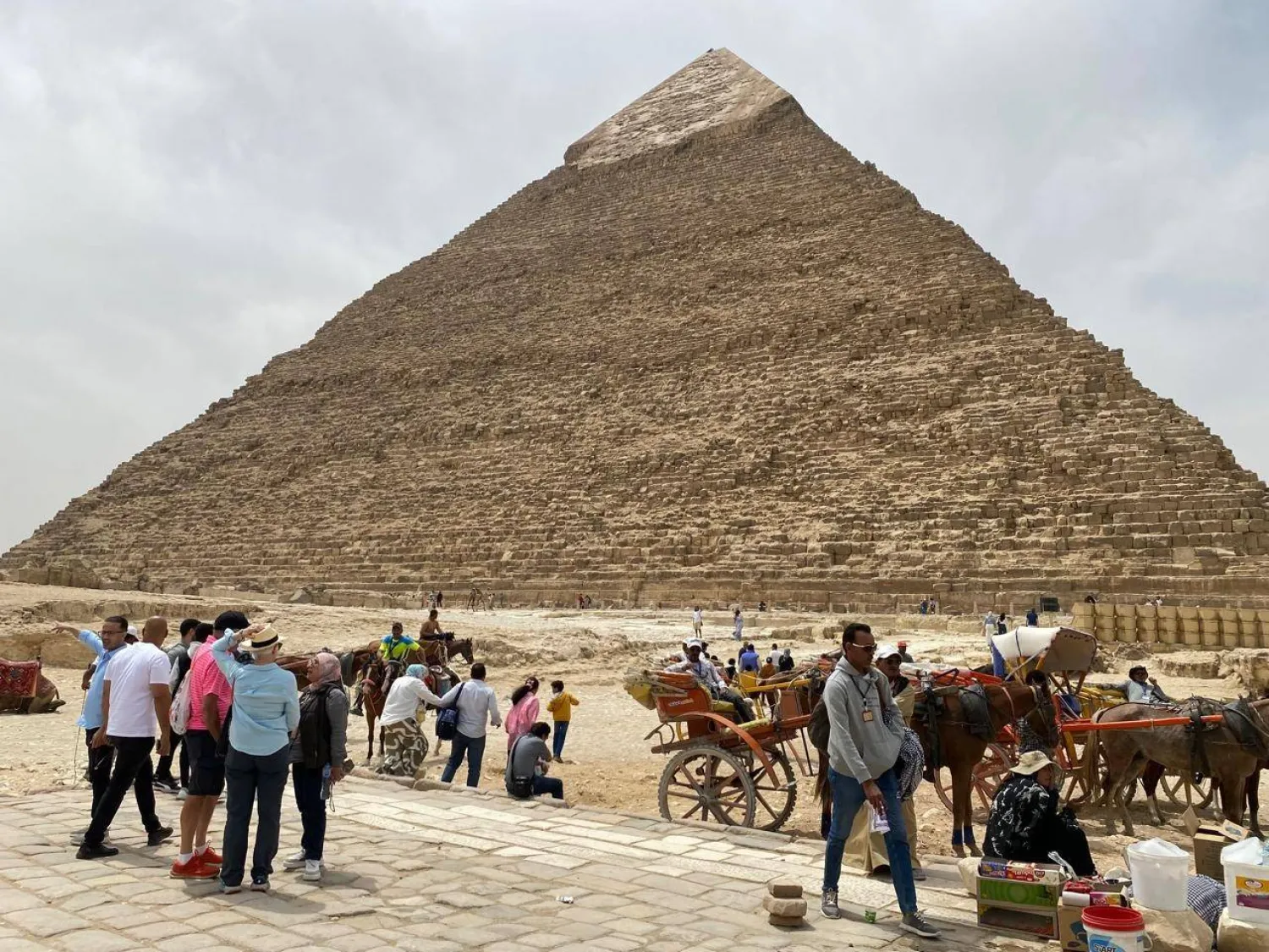 الأهرامات المصرية: 10 حقائق مذهلة لا تعرفها عن عجائب الدنيا - أهرام خفرع