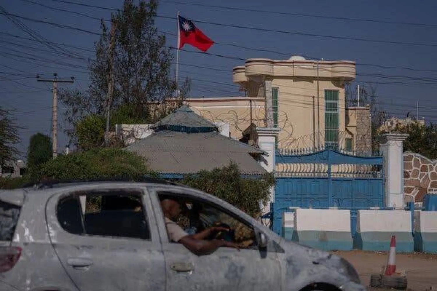 مكتب تمثيل تايوان بإقليم أرض الصومال حيث افتتحت تايوان البعثة عام 2020 وعينت سفيراً لها لدى الجيب في إطار سعي المنطقتين إلى توطيد العلاقات (نيويورك تايمز)