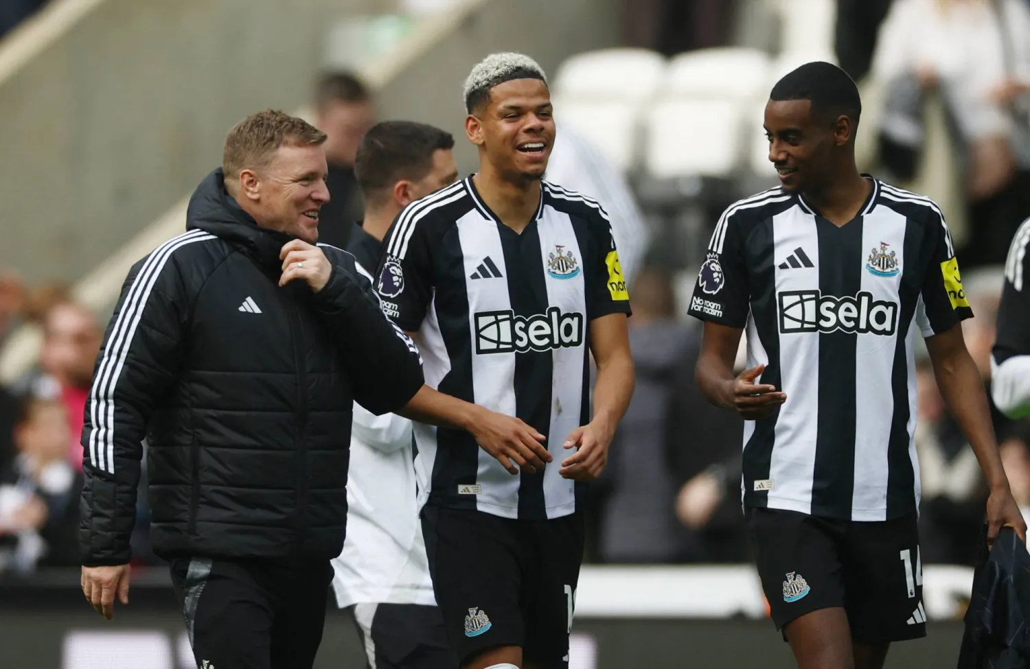 هاو قال إن إيساك ليس للبيع (رويترز)