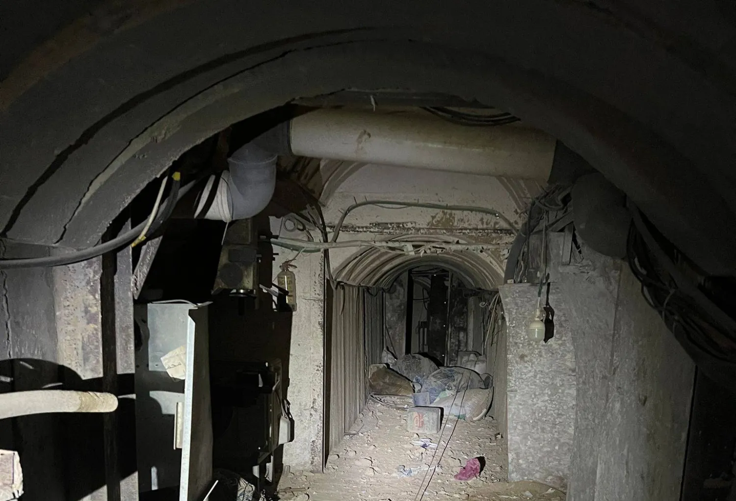 مدخل نفق عثر عليه جنود الجيش الإسرائيلي في قطاع غزة (الجيش الإسرائيلي)