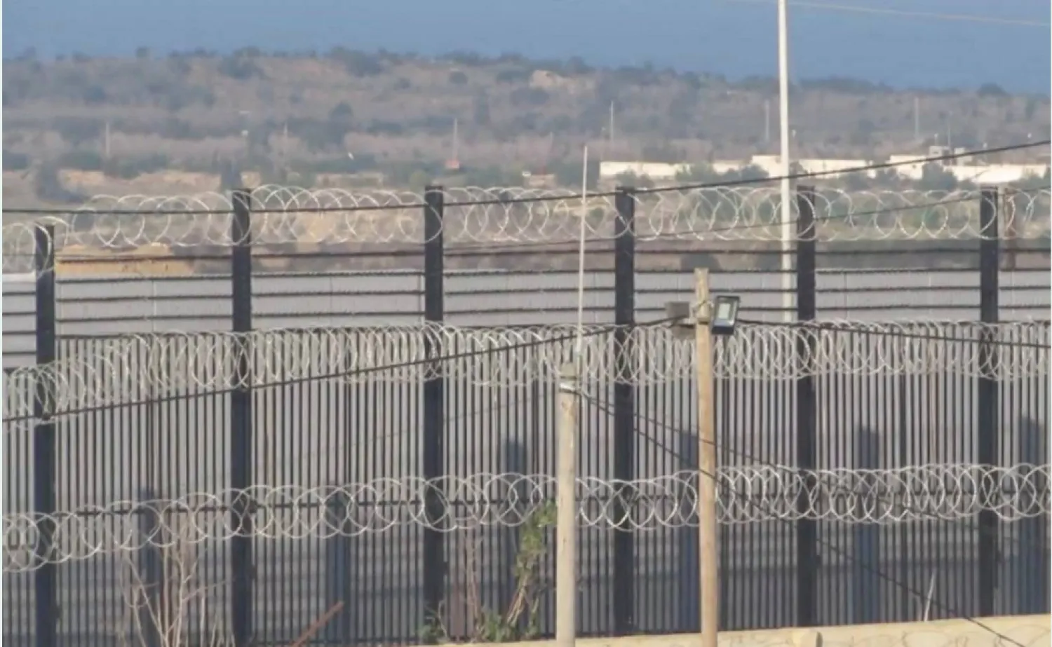 جانب من الحدود المصرية - الإسرائيلية (رويترز)