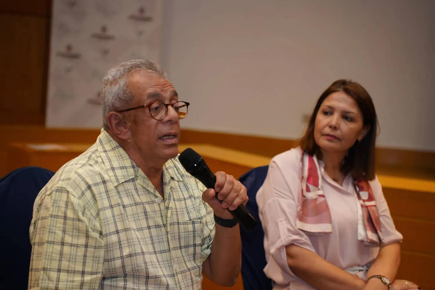 يسري نصر الله يتحدث خلال مهرجان أسوان (إدارة المهرجان)