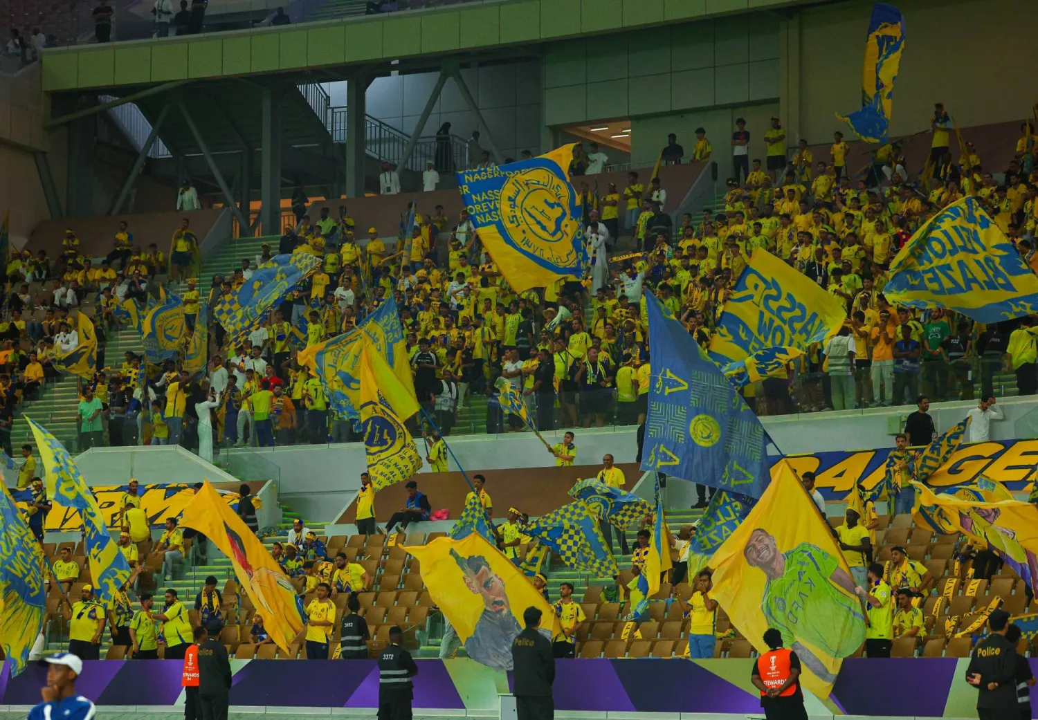 جماهير النصر تريد النقاط الثلاث لمضاعفة آمال فريقها في لقب الدوري (نادي النصر)