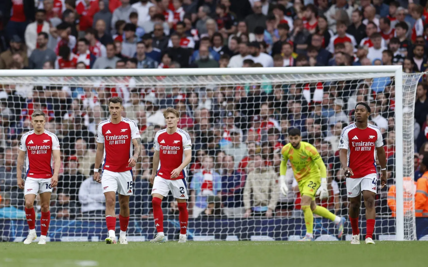 هزيمة آرسنال أمام بورنموث  قبل مواجهة سان جيرمان جاءت في وقت غير مناسب وصعب (رويترز)