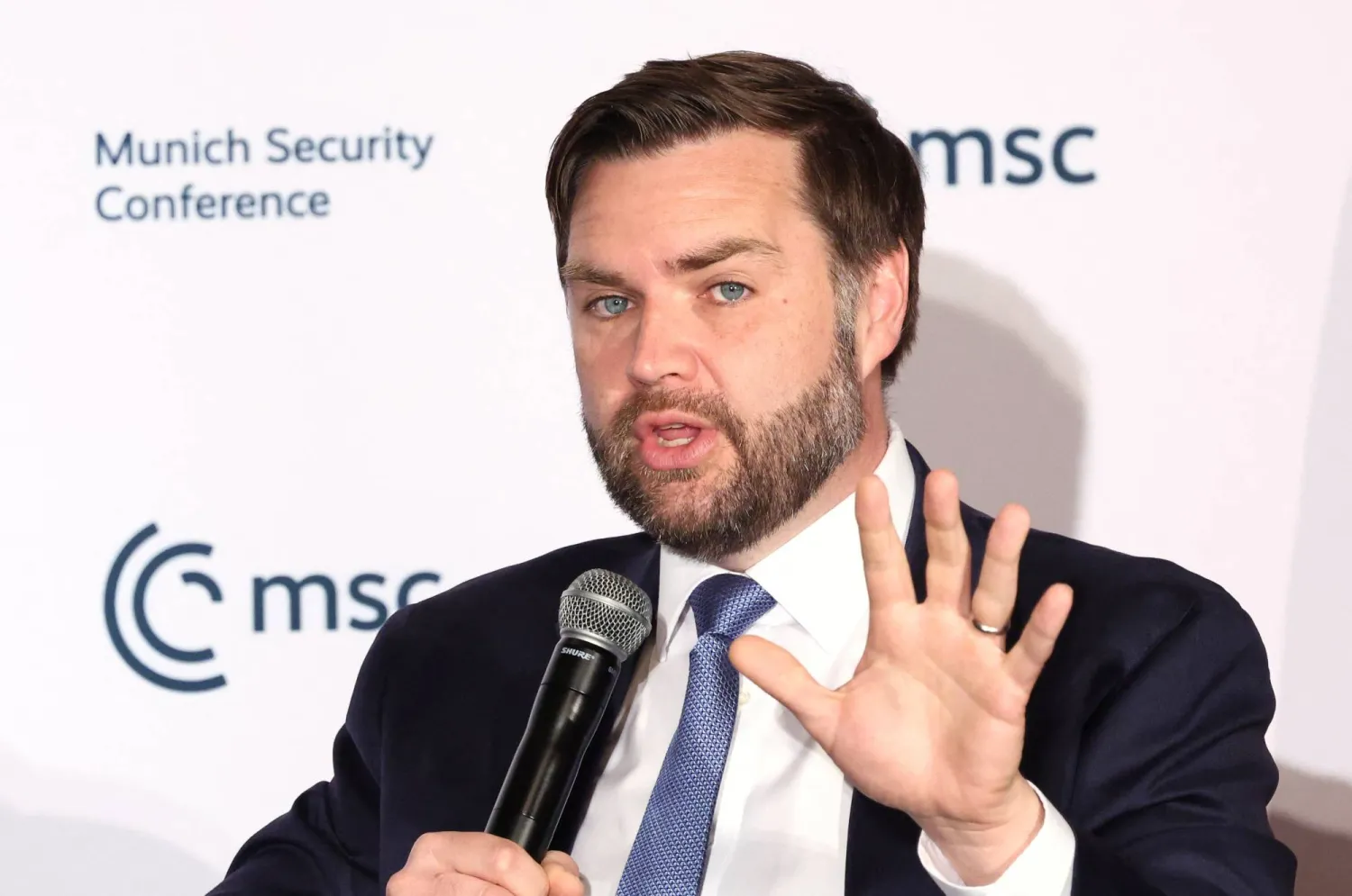 نائب الرئيس الأميركي جيه. دي فانس (رويترز)