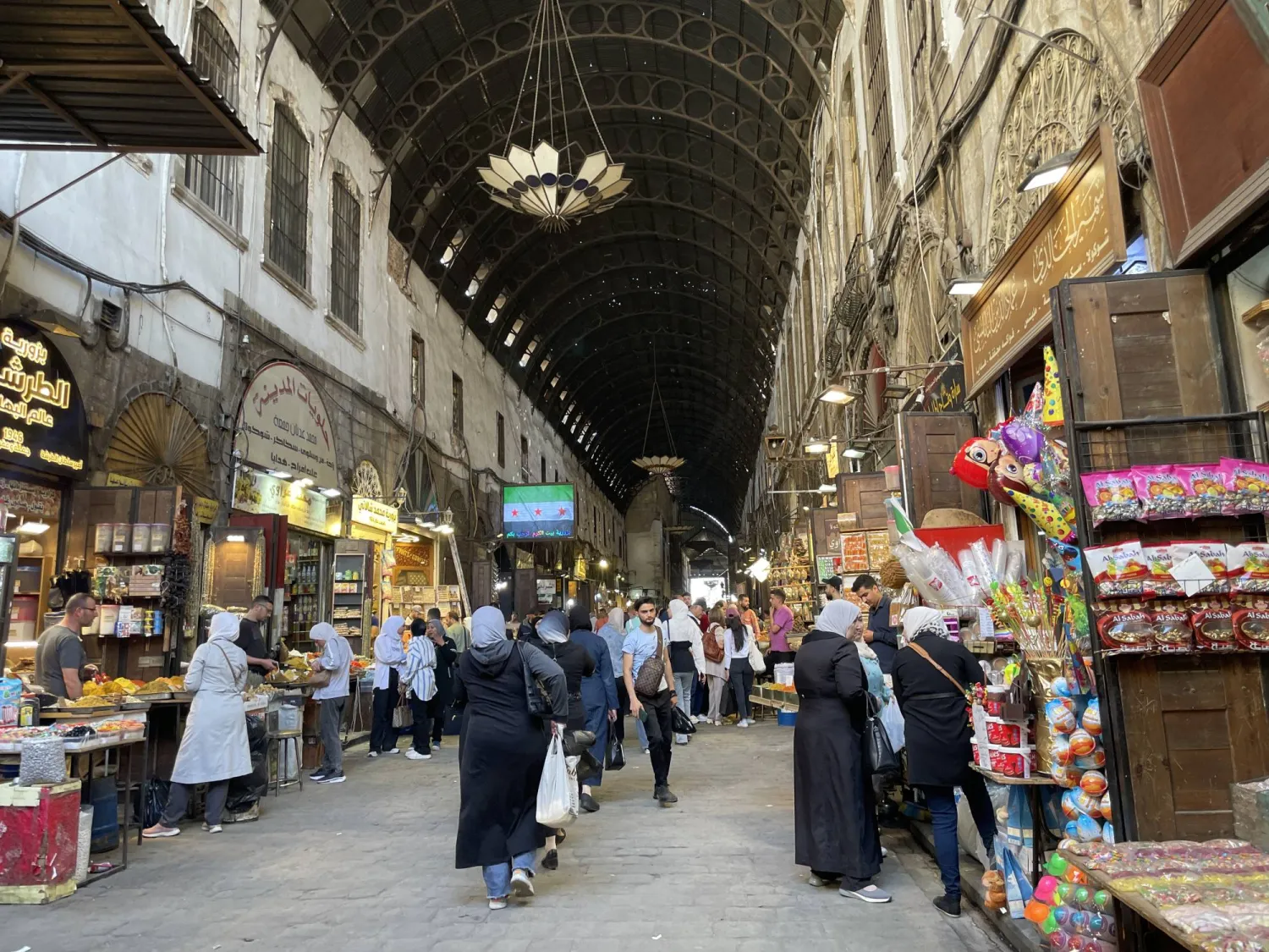 سوق البزورية في دمشق القديمة (الشرق الأوسط)