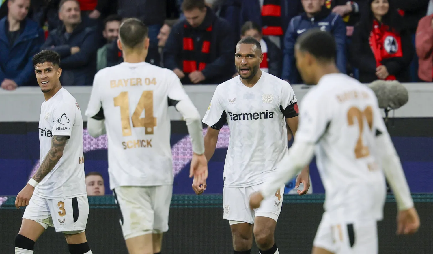 مصير مجهول يواجه باير ليفركوزن في الموسم المقبل (إ.ب.أ)