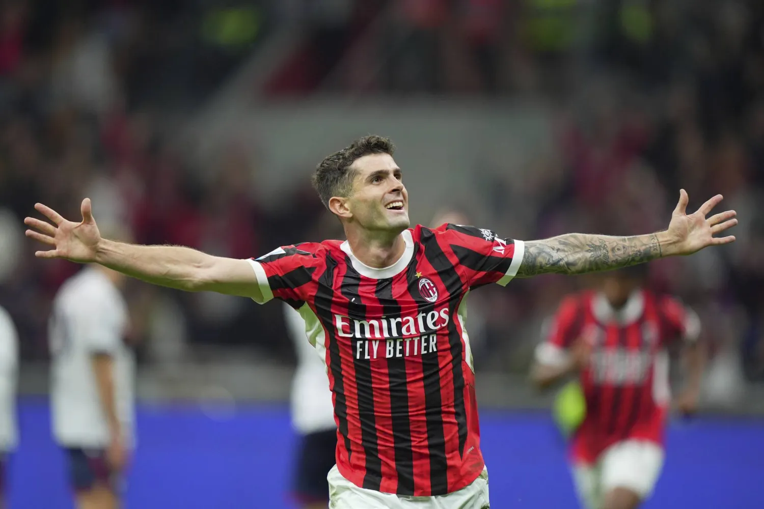 بوليسيتش سجل أحد أهداف الميلان في المباراة (أ.ب)