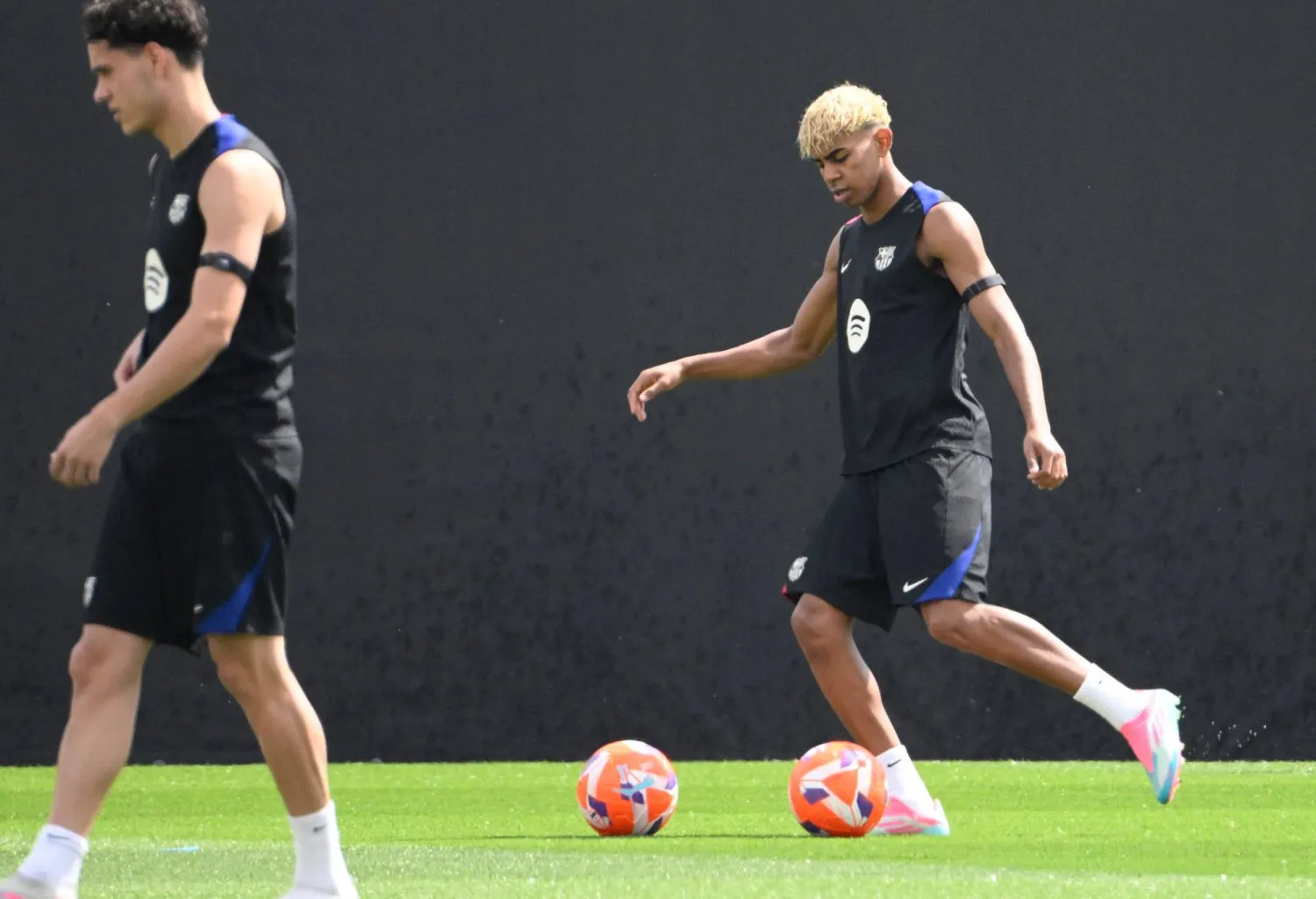 لامين يامال نجم برشلونة الشاب (أ.ف.ب)