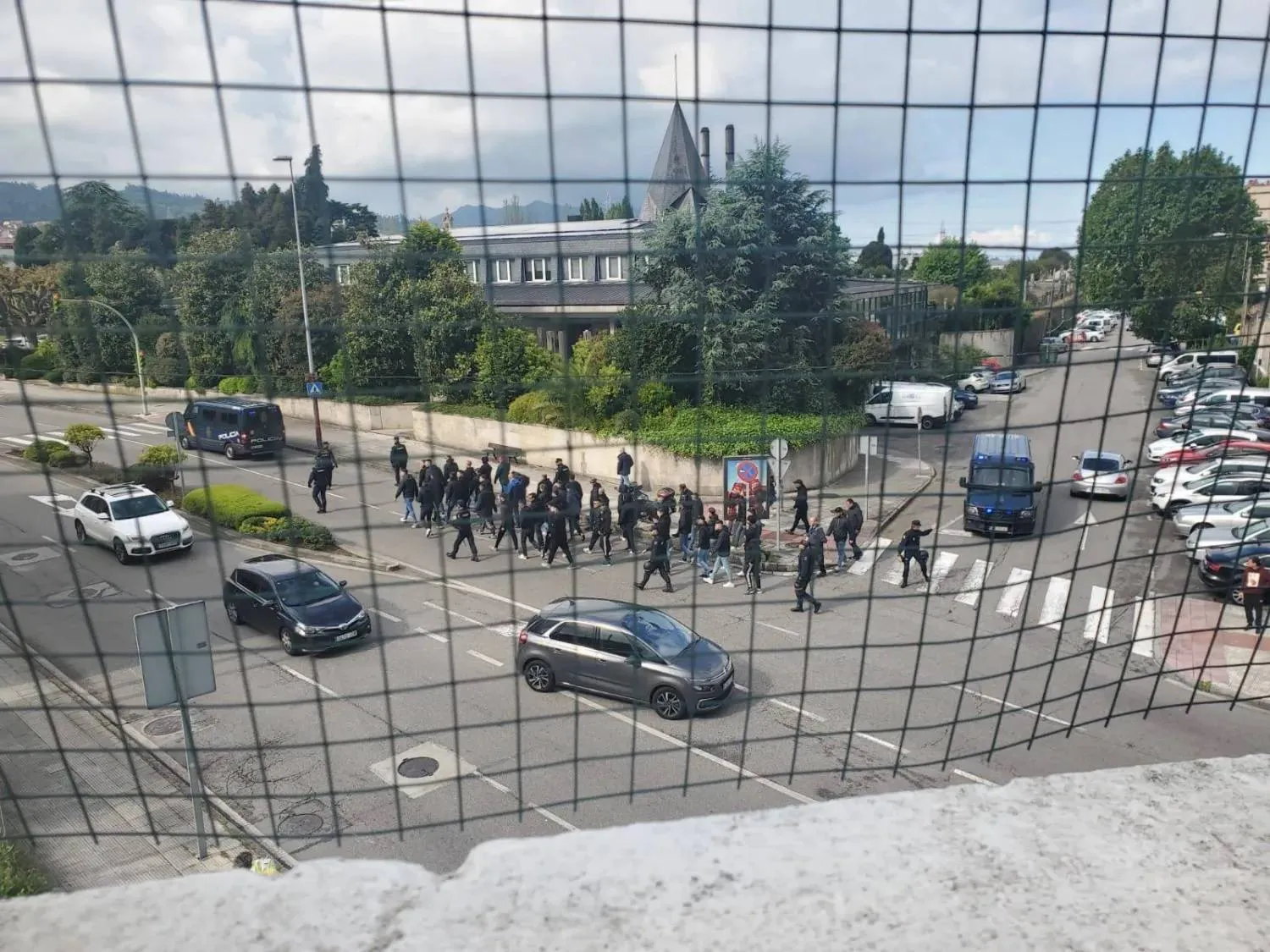 نادي إشبيلية قال إنه لا يمكن قبول الاحتجاجات إذا كانت مصحوبة بالعدوان أو التهديدات (منصة إكس)