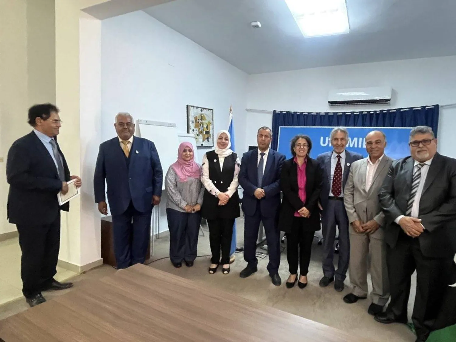 صورة نشرتها ستيفاني خوري لاجتماعها مع وفد «المنظمة الليبية للمثقفين» (البعثة الأممية)