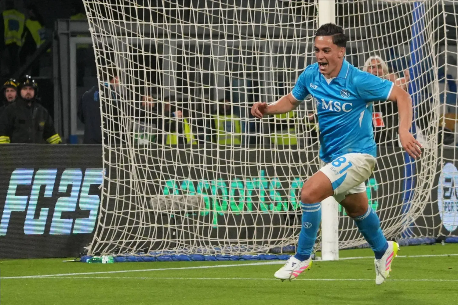 نابولي يسعى لحسم لقب السكوديتو الثاني في ثلاثة مواسم (إ.ب.أ)