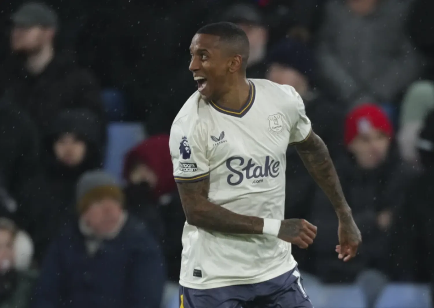 Everton’s Ashley Young celebrates winning goal during the English Premier League soccer match between Crystal Palace and Everton, at Selhurst Park Stadium in London,Saturday, Feb 15,2025. AP Photo/Dave Shopland)

