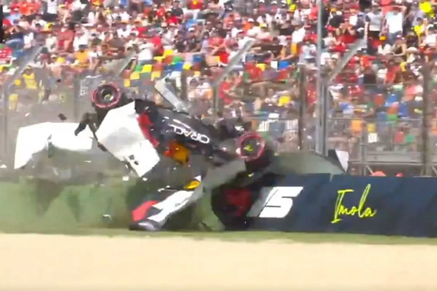 حادث خطير لتسونودا في إيمولا (تلفزيون فورمولا 1)