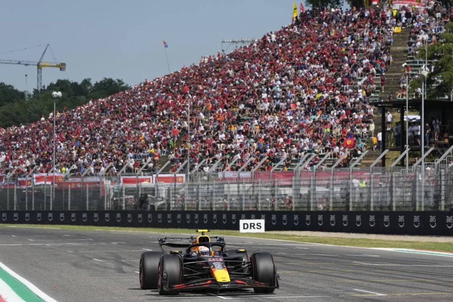  Red Bull driver Yuki Tsunoda of Japan steers his car during the qualifying session ahead of the Italy's Emilia Romagna Formula One Grand Prix, at the Enzo and Dino Ferrari racetrack in Imola, Italy, Saturday, May 17, 2025. (AP)
