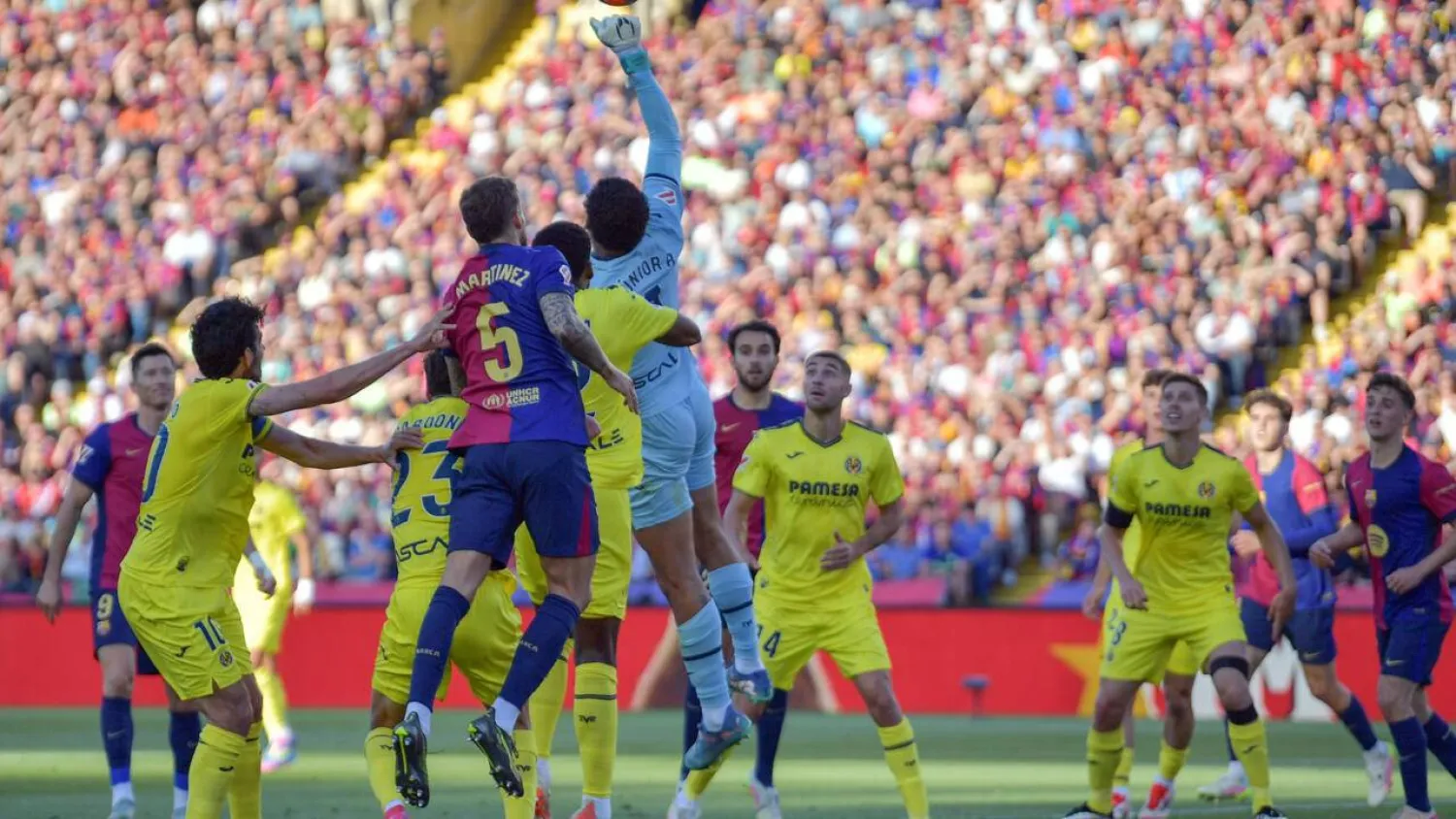 Villarreal beat champions Barcelona in an entertaining match on Sunday in La Liga. MANAURE QUINTERO / AFP
