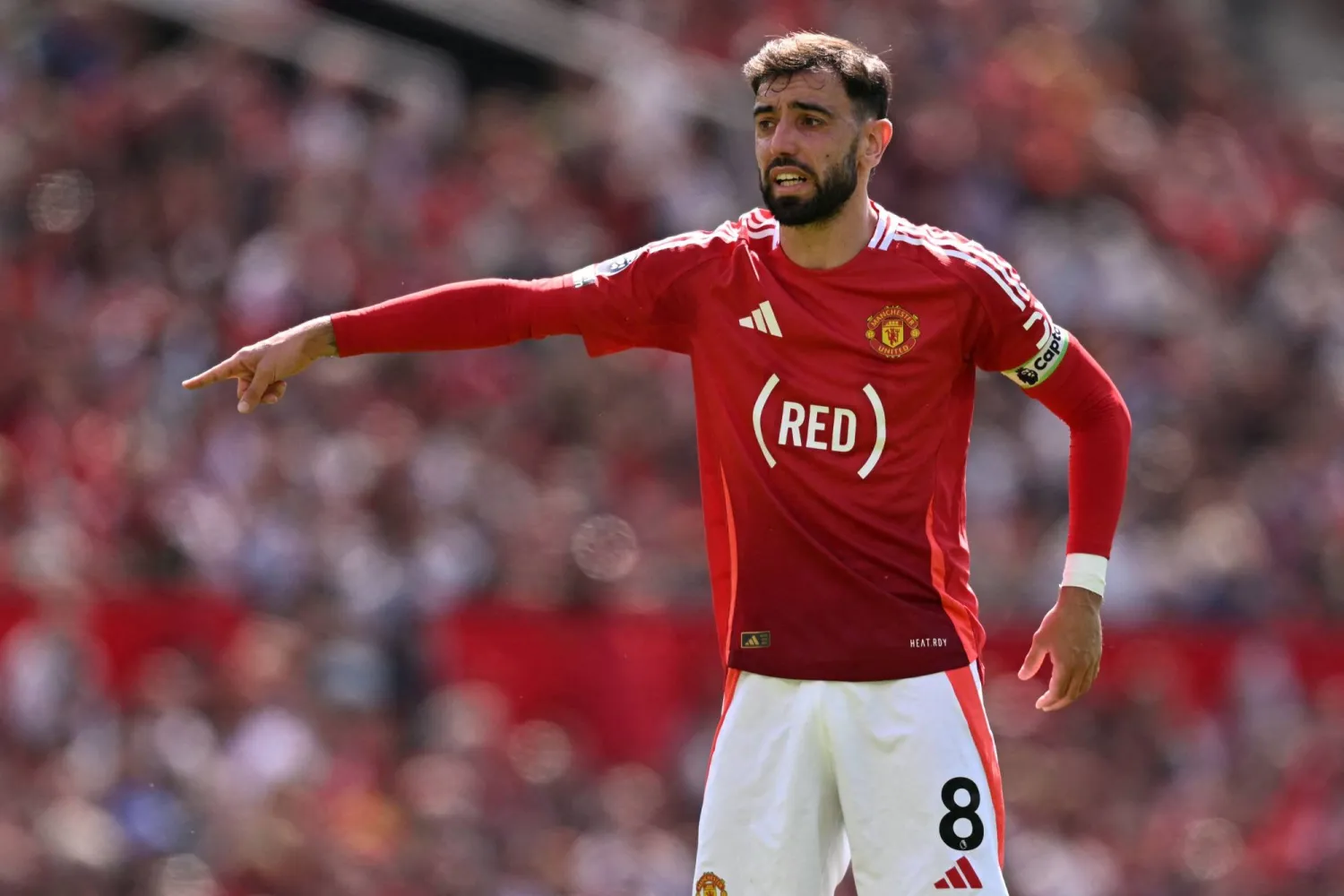 اختير قائد يونايتد الأسبوع الماضي أفضل لاعب في العام بتصويت جماهير النادي للمرة الرابعة (أ.ف.ب) 