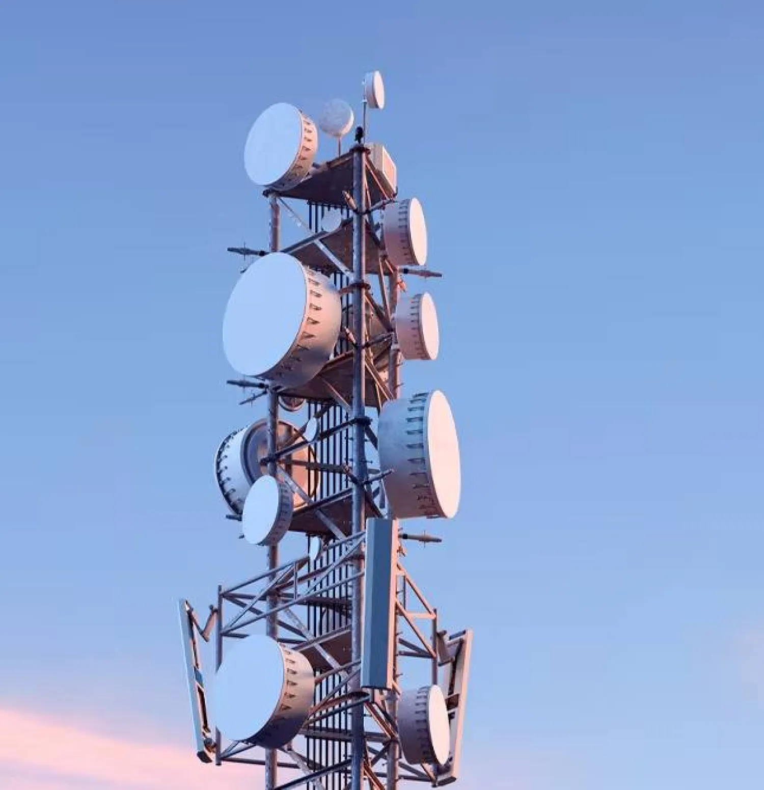 أحد أبراج شركة الاتصالات السعودية (إس تي سي)