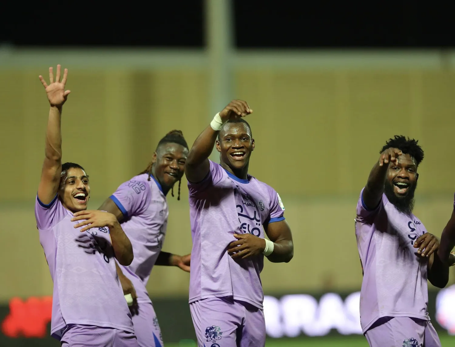 انتصار الخلود على الفيحاء يعني ضمان البقاء رسمياً (تصوير: عبد العزيز النومان) 