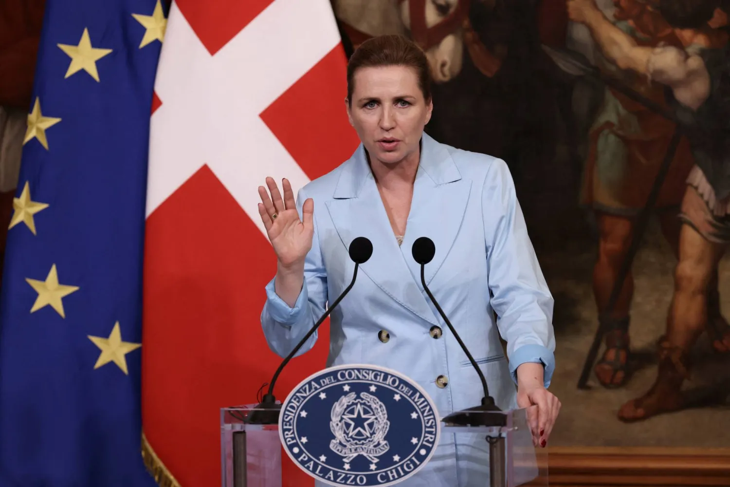 رئيسة الوزراء الدنماركية ميت فريدريكسن (رويترز)