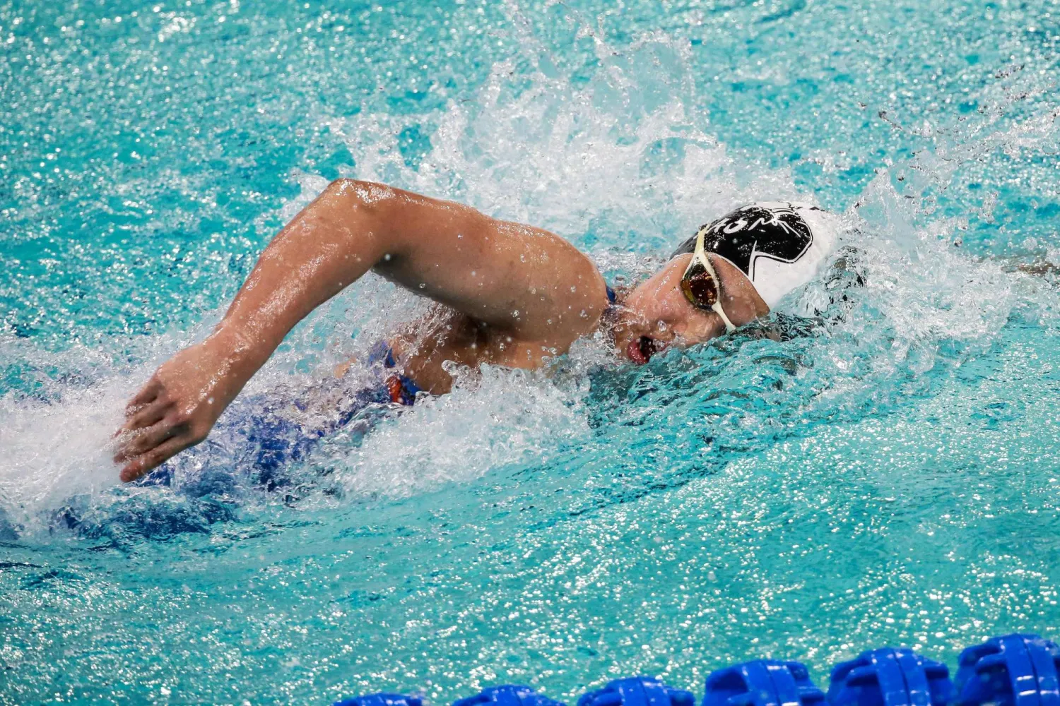 China's Yu Zidi competes in the women's 200 meters freestyle semifinal at the 2025 National Swimming Championships in Shenzhen, in China's southern Guangdong province on May 19, 2025. (Photo by AFP) / China OUT