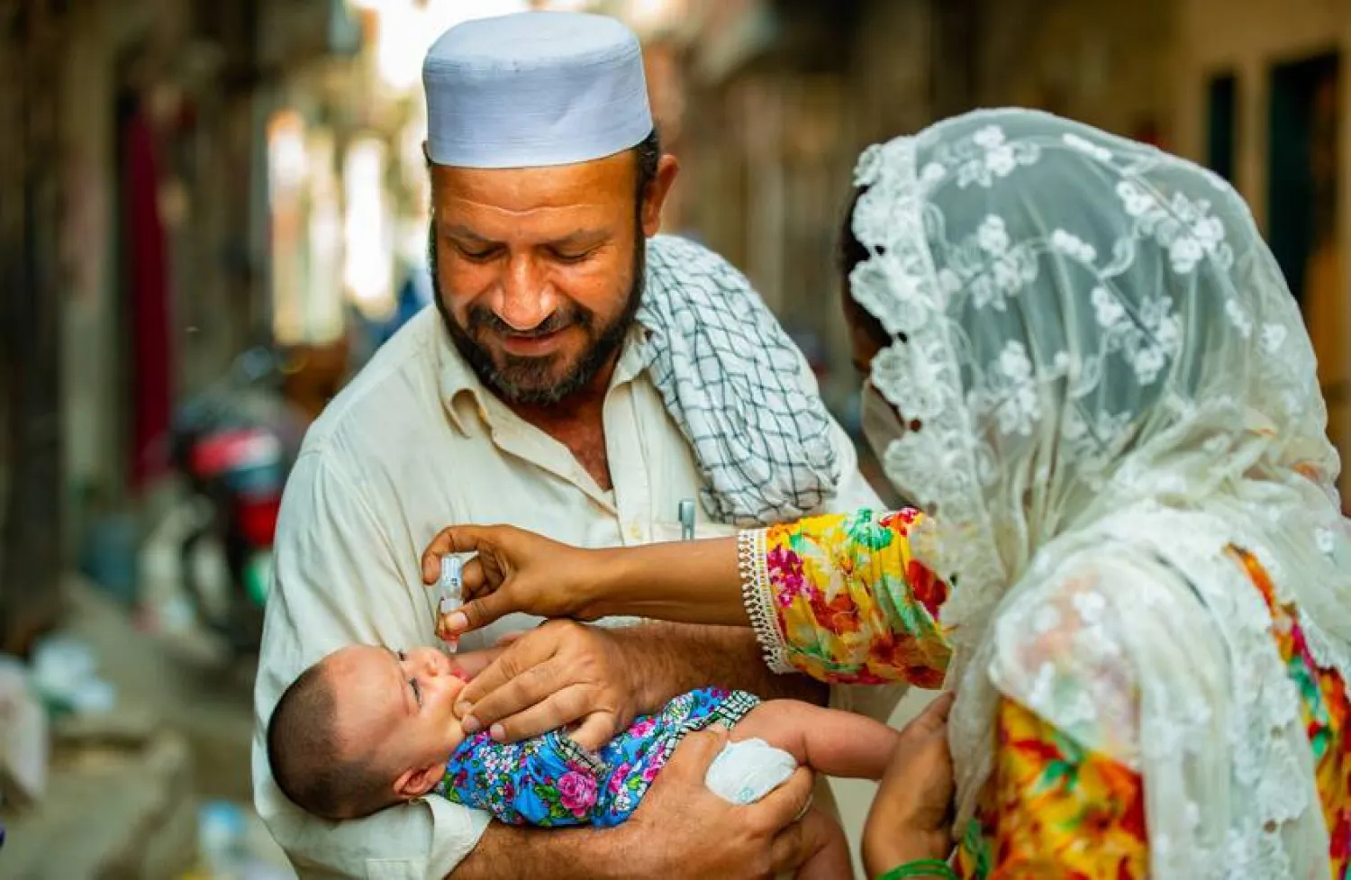 تمت إقامة مراسم بدء الحملة في المركز الوطني لعمليات الطوارئ في إسلام آباد (أ.ب)