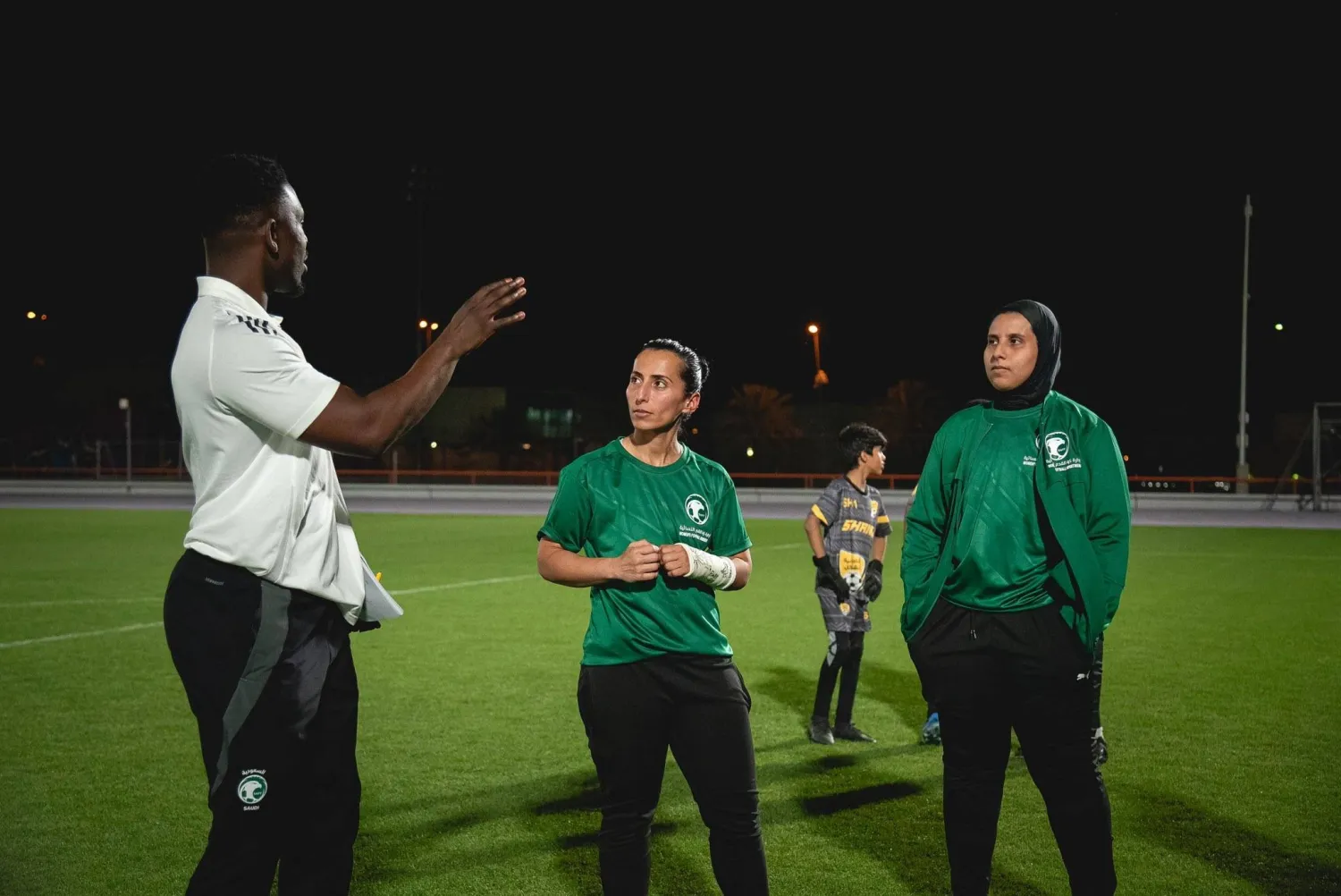 ينطلق معسكر المنتخب السعودي الأول للسيدات في مدينة الطائف (إدارة الكرة النسائية)