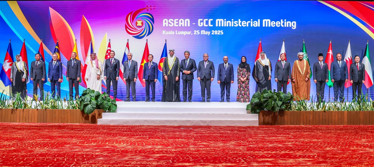 وزراء وممثلو دول مجلس التعاون الخليجي ودول رابطة الآسيان في صورة جماعية (واس)
