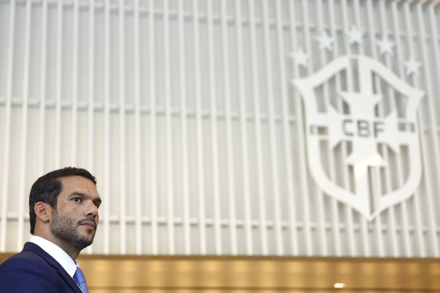 سمير زود عقب لحظات من انتخابه رئيسا لاتحاد الكرة البرازيلي (إ.ب.أ)