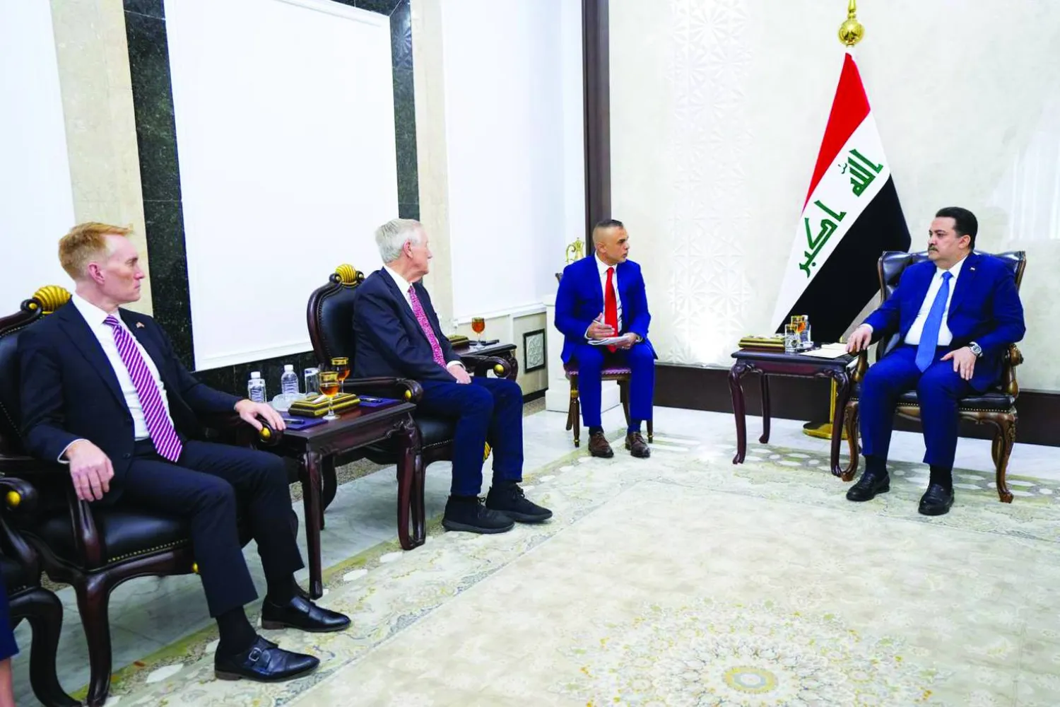 السوداني لدى استقباله السيناتورَين بمجلس الشيوخ الأميركي آنغس كينغ وجيمس لانكفورد (رئاسة الوزراء)