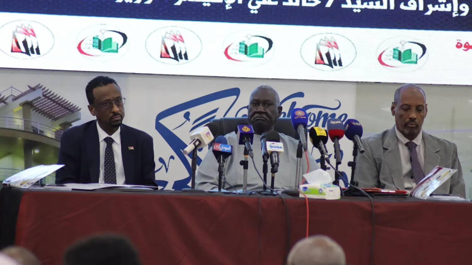 نائب رئيس مجلس السيادة السوداني مالك عقار متحدثاً في ورشة تعديل قانون الصحافة 26 مايو 2025 (سونا)