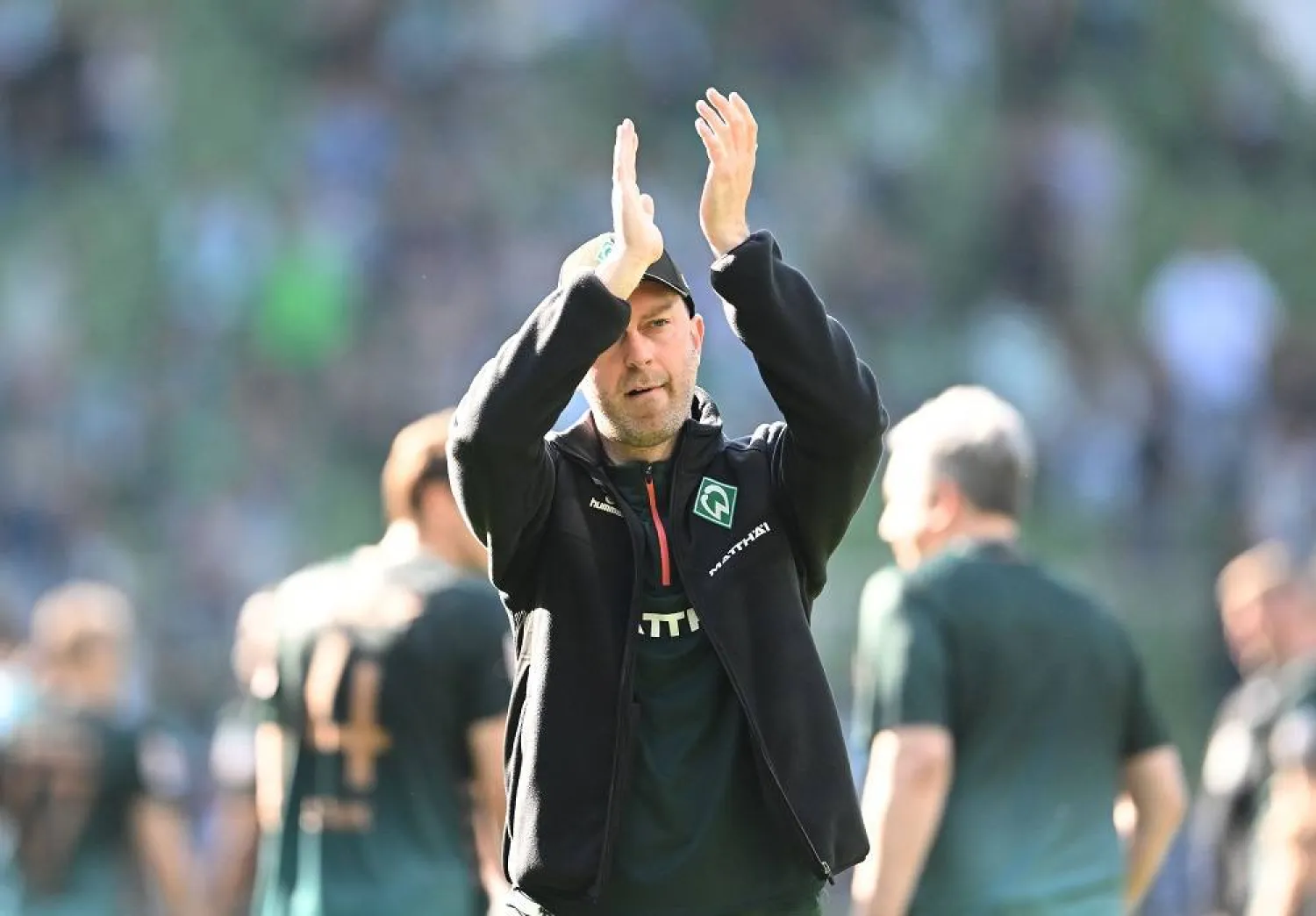 10 May 2025, Bremen: Werder coach Ole Werner thanks the fans after the German Bundesliga soccer match between Werder Bremen and RB Leipzig at Weserstadion. (dpa)
