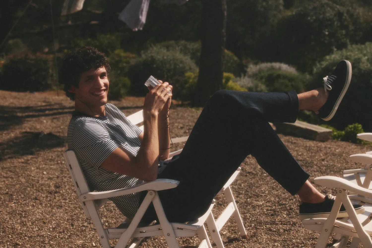 في مجموعة الأزياء الرجالية تتّسم الإطلالات بالرزانة والتصميم المُريح (برونيلو كوتشينيلي)