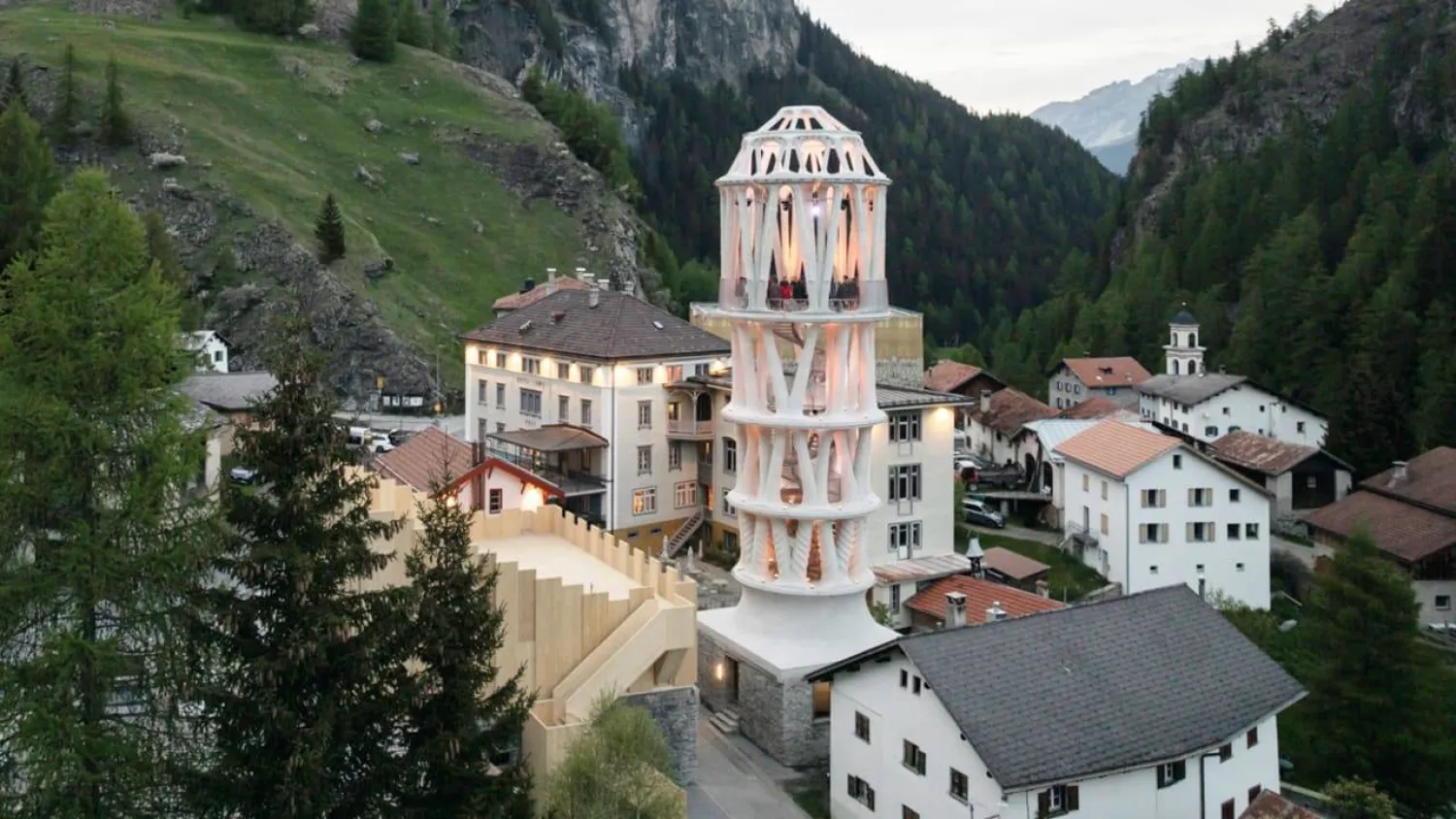 برج سويسري غريب يرتقي بالطباعة ثلاثية الأبعاد إلى آفاق جديدة