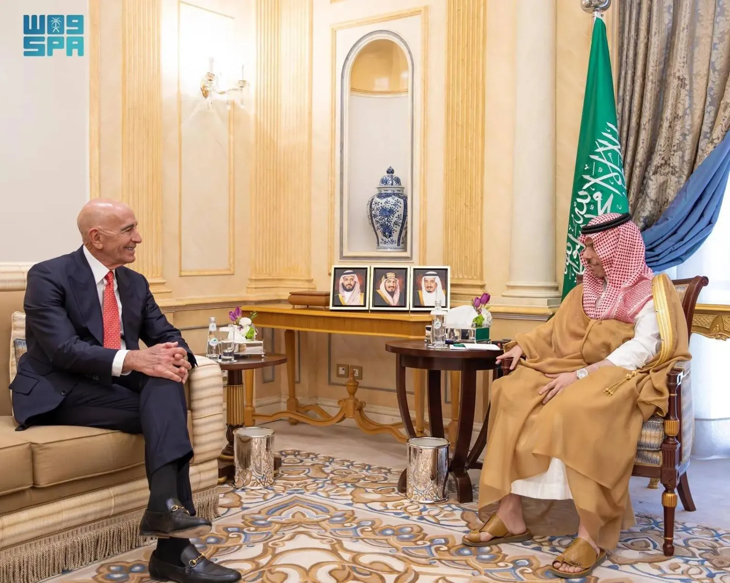 Saudi Minister of Foreign Affairs Prince Faisal bin Farhan bin Abdullah and US Special Envoy for Syria Thomas Barrack meet in Riyadh on Wednesday. (SPA)