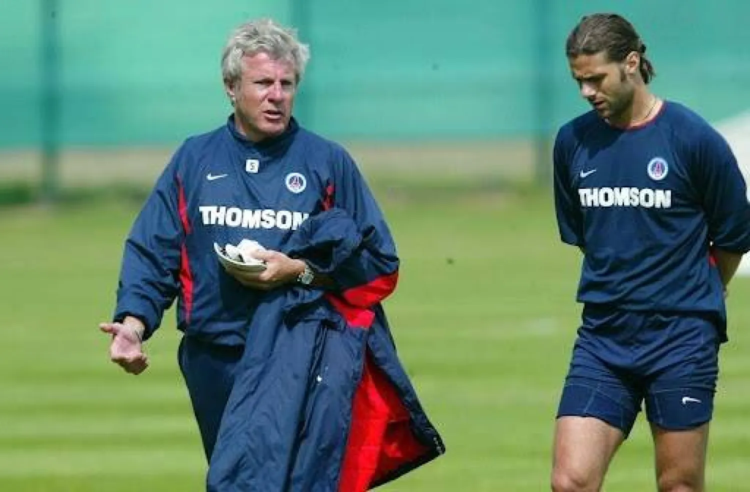 لويس فرنانديز مدرب باريس سان جيرمان السابق (رويترز)