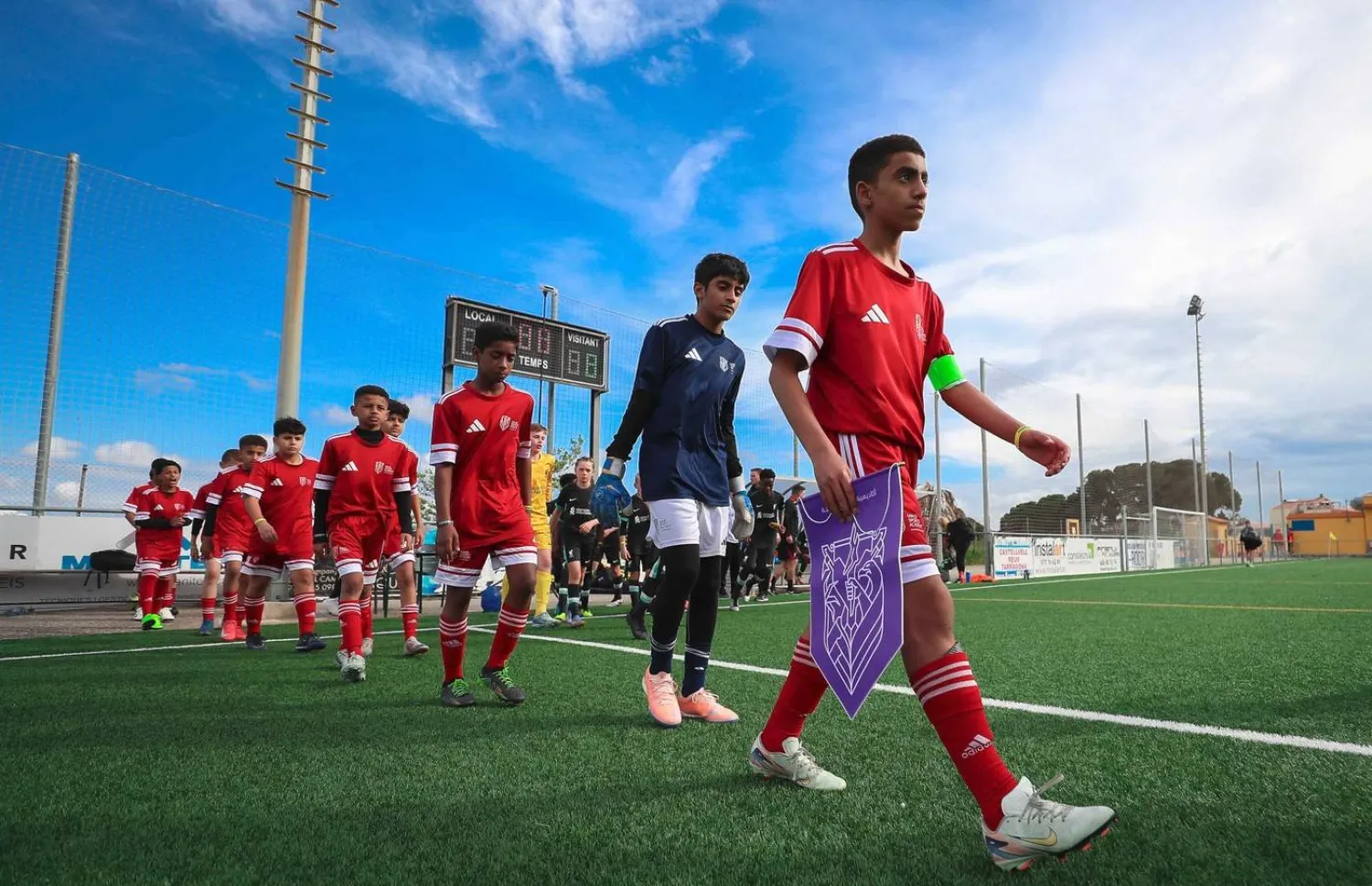 من مباراة فريق الأكاديمية تحت 12 سنة ضد فريق ليفربول الإنجليزي (أكاديمية مهد)