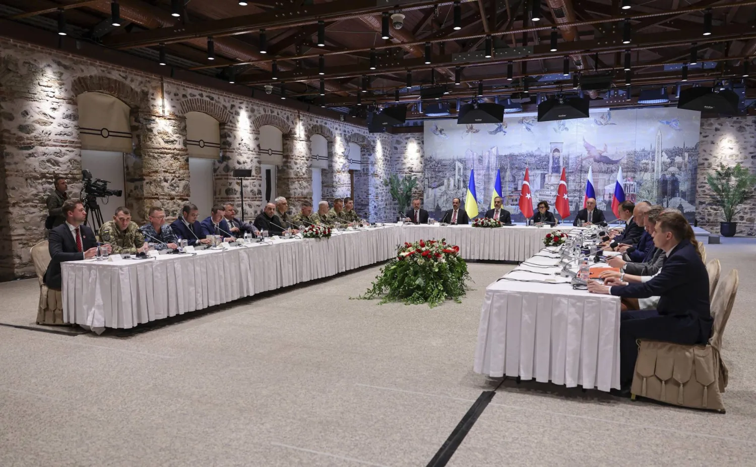 تركيا استضافت أول مفاوضات مباشرة بين روسيا وأوكرانيا في إسطنبول يوم 16 مايو الحالي منذ عام 2022 (أ.ب)