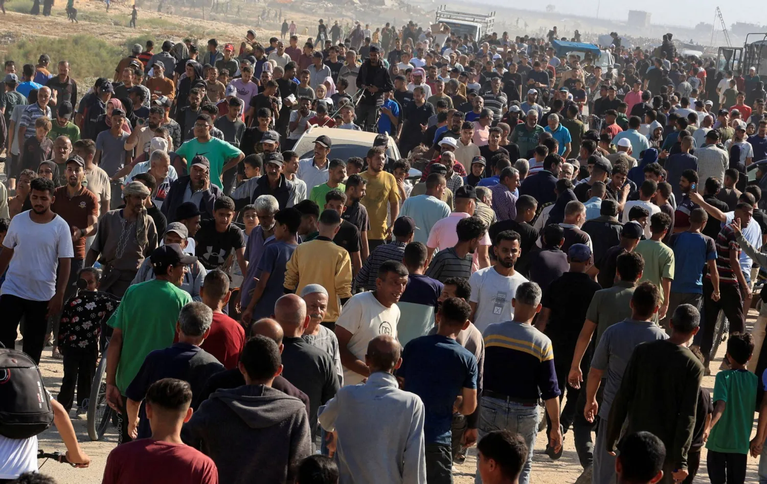 أثارت طريقة توزيع المساعدات في غزة اعترتها «مذلة» بحق سكان القطاع موجة انتقادات دولية (رويترز)