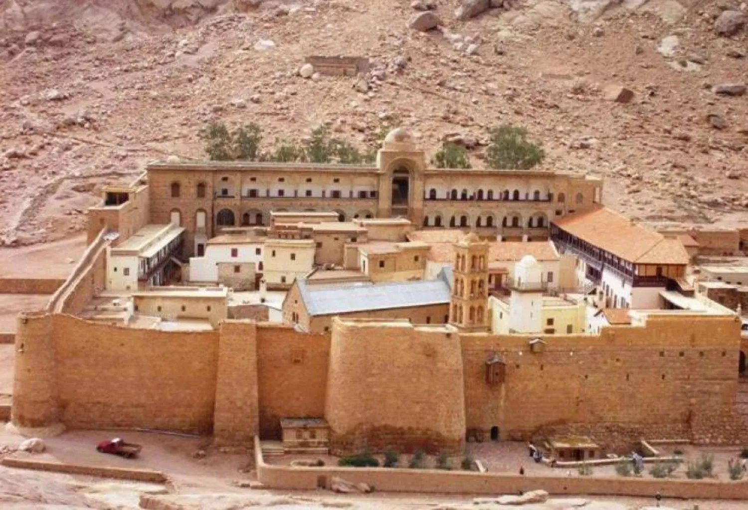 دير سانت كاترين في جنوب سيناء (وزارة السياحة والآثار المصرية)