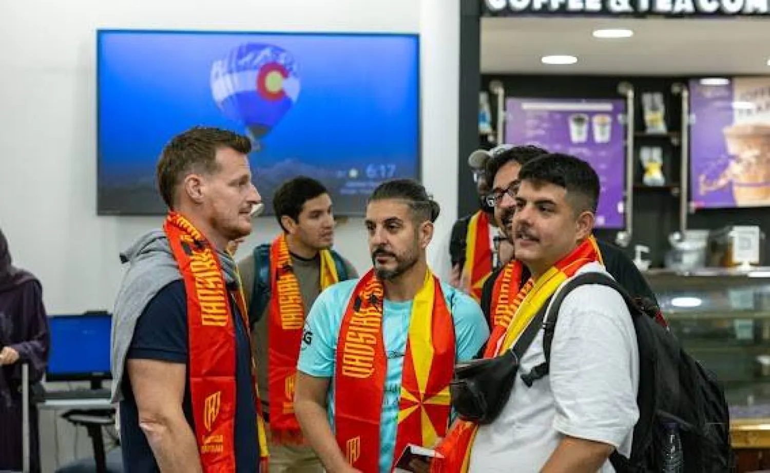 توافد آلاف المشجعين إلى مدينة جدة لمساندة القادسية (نادي القادسية)