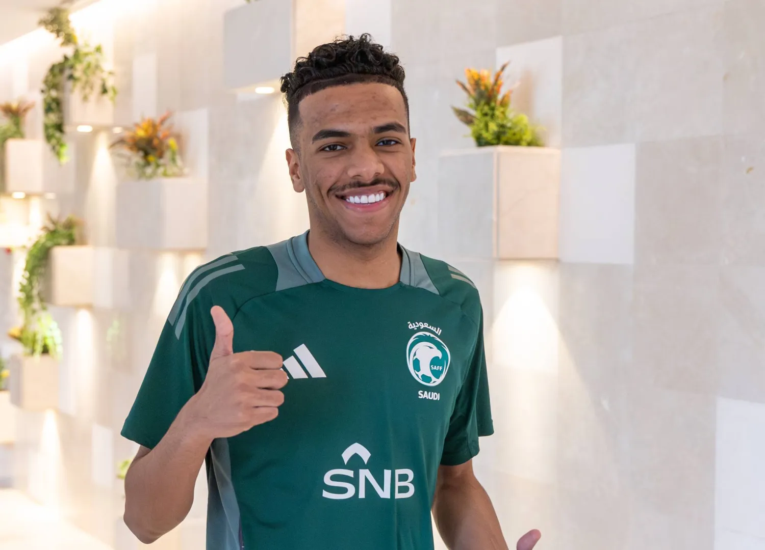 جاء تعديل البرنامج للأخضر في إطار متابعة الحمل البدني للاعبين (المنتخب السعودي)